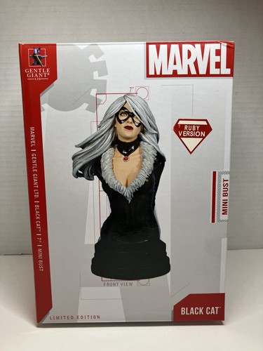 Marvel gentle giant statue - marvel,